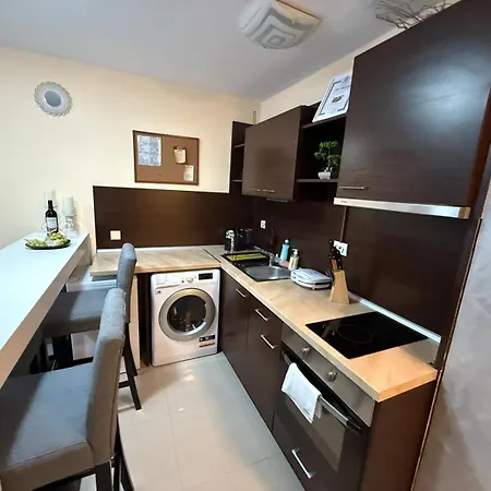 Mountain Heaven Retreat With Free Bottle Of Wine Close To Gondola, Free Parking Lägenhet